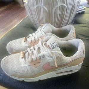 Nike Women's Sneakers - Cream and Pink